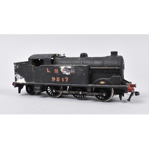 214 - A Vintage OO Gauge Hornby LNER Tank Locomotive 9517, Model 21065