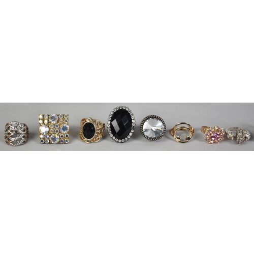 426 - A Collection of Various Costume Jewellery Rings