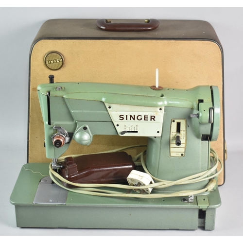 100 - A Vintage Electric Singer Sewing Machine, Untested