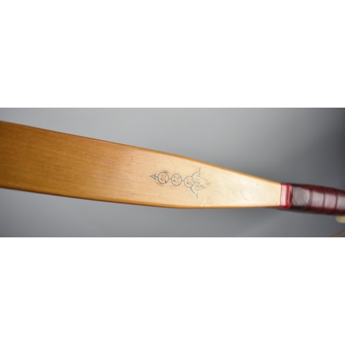 87 - A Vintage Slazenger Longbow, 5'9