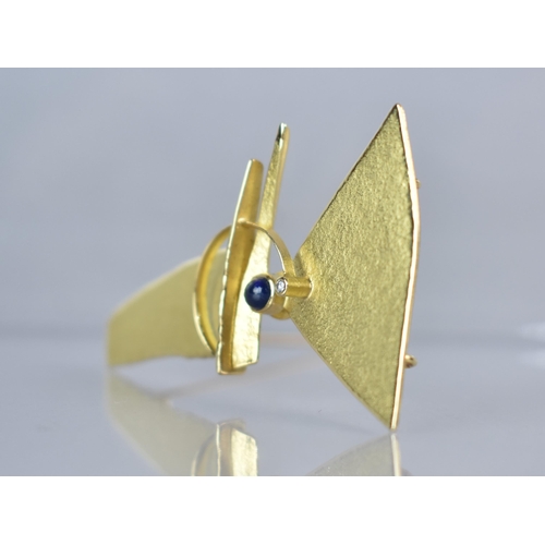 251 - A Large 18ct Gold , Sapphire and Diamond Brooch/Pendant in the Modernist Taste, Oval Cabochon Sapphi... 