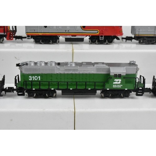 352 - A Collection of Nine N Gauge Unboxed Locomotives and One Tender, Santa Fe, Delaware and Hudson Etc