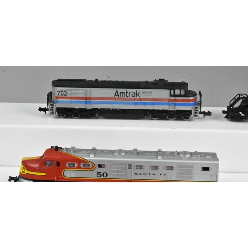 353 - A Collection of Six Unboxed N Gauge American Locomotives and Two Tenders