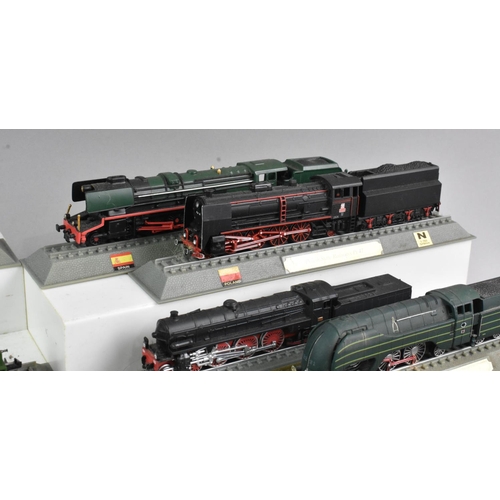 362 - A Collection of Thirty Three Del Prado N Gauge Locomotives Of The World Models, Spain, France, Italy... 