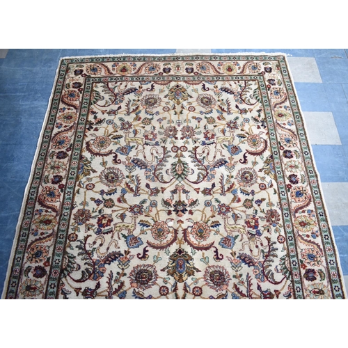 417 - An Edwardian Persian Tabriz Carpet, C.1920, 290x192cms