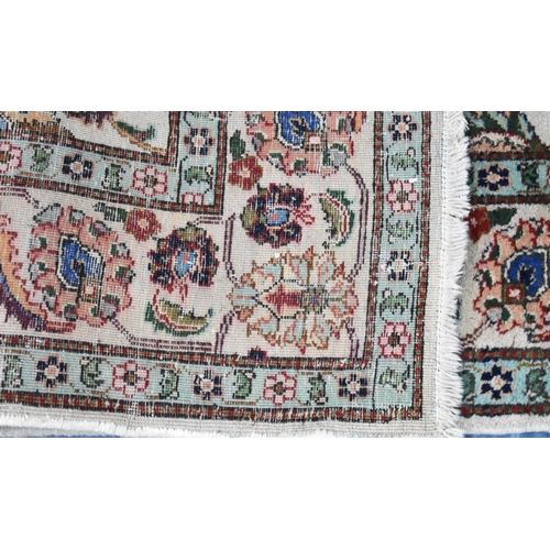 417 - An Edwardian Persian Tabriz Carpet, C.1920, 290x192cms