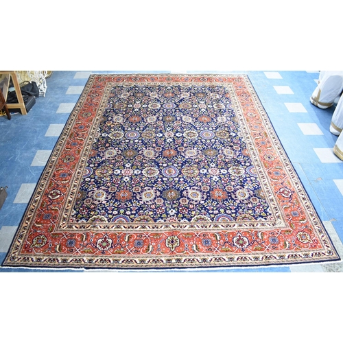 418 - A Fine Persian Hand Made Tabriz Carpet, 393x299cms