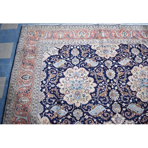 422 - A Fine Persian Hand Made Kashan Carpet, 358x270cms