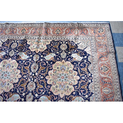 422 - A Fine Persian Hand Made Kashan Carpet, 358x270cms