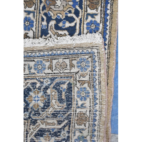 423 - An Edwardian Persian Hand Made Tabriz Carpet C.1920, 380x273cms