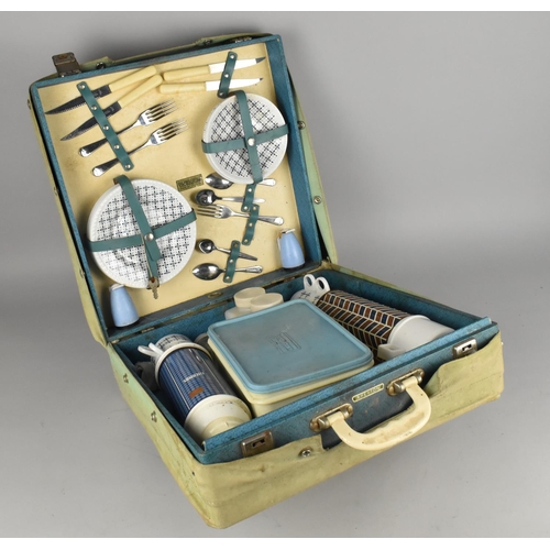 516 - A Vintage Brexton Picnic Set