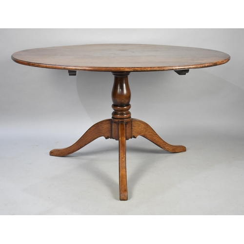 608 - A Vintage Oak Circular Breakfast/Loo Table, 135cms Diameter