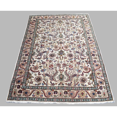 475 - An Edwardian Persian Tabriz Carpet, C.1920, 290x192cms