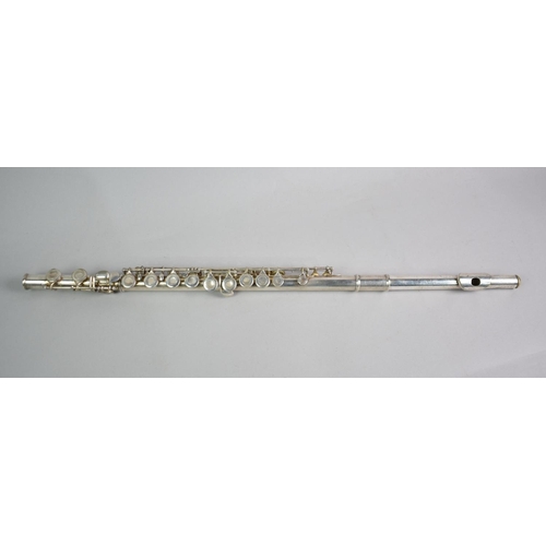 107 - An American Cased Flute, Series Bach 1001