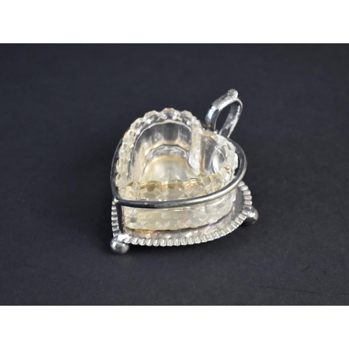 17 - A Pretty Glass and Silver Plate Heart Shaped Salt by Walker and Hall on Three Ball Feet, 9cms Long