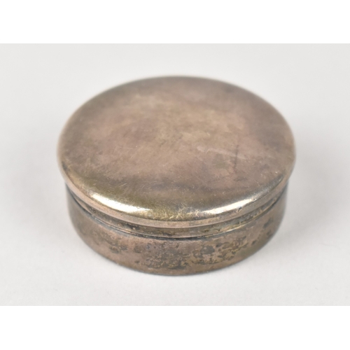 375 - A Small Silver Pill Box, Birmingham Hallmark 3.5cm Diameter