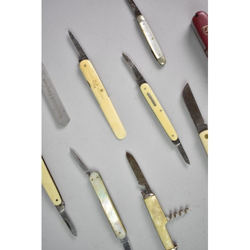 59 - A Collection of Various Vintage Pocket and Fruit Knives, Multitool Knives, CK Knife Etc