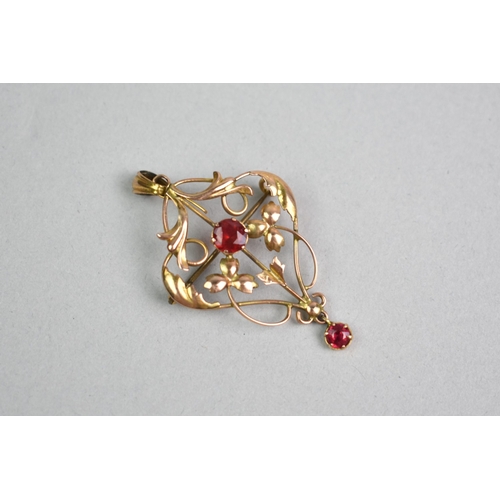 431 - An Edwardian 9ct Gold and Paste Stone Pendant, Scrolled Foliate Decoration on a Wire Work Frame and ... 