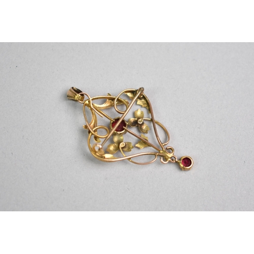 431 - An Edwardian 9ct Gold and Paste Stone Pendant, Scrolled Foliate Decoration on a Wire Work Frame and ... 