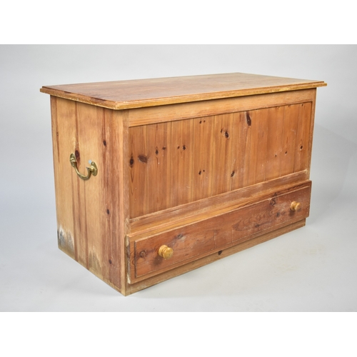 189 - A Modern Pine Lift Top Blanket Box with Base Drawer, 91cms Wide