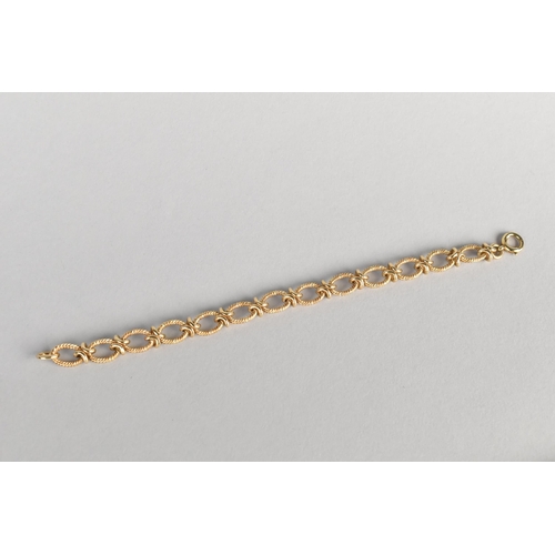 46 - A 9ct Gold Bracelet, Mixed Twisted Oval Links, Stamped to Links and Bolt Ring Clasp 9.375, 25mm Long... 