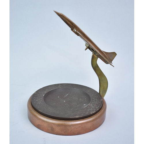 60 - A Novelty Desktop Ashtray with Copper and Brass Model of Concorde and Ceramic Inset Bowl, 18.5cms Lo... 