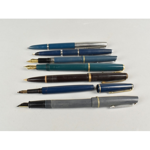 59 - A Collection of Eight Vintage Pens and Ballpoints to include 14k Gold Nib Parker '17' Lady, Mentmore... 
