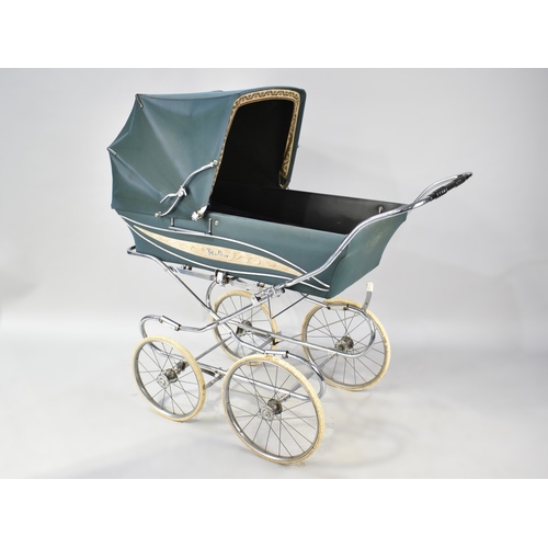 453 - A Vintage Silver Cross Coach Built Pram