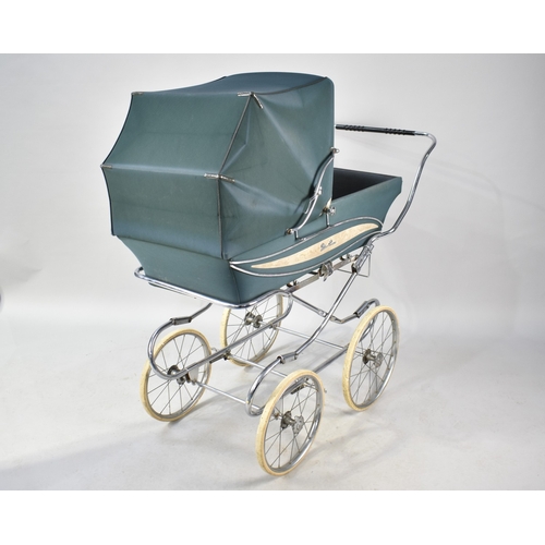 453 - A Vintage Silver Cross Coach Built Pram