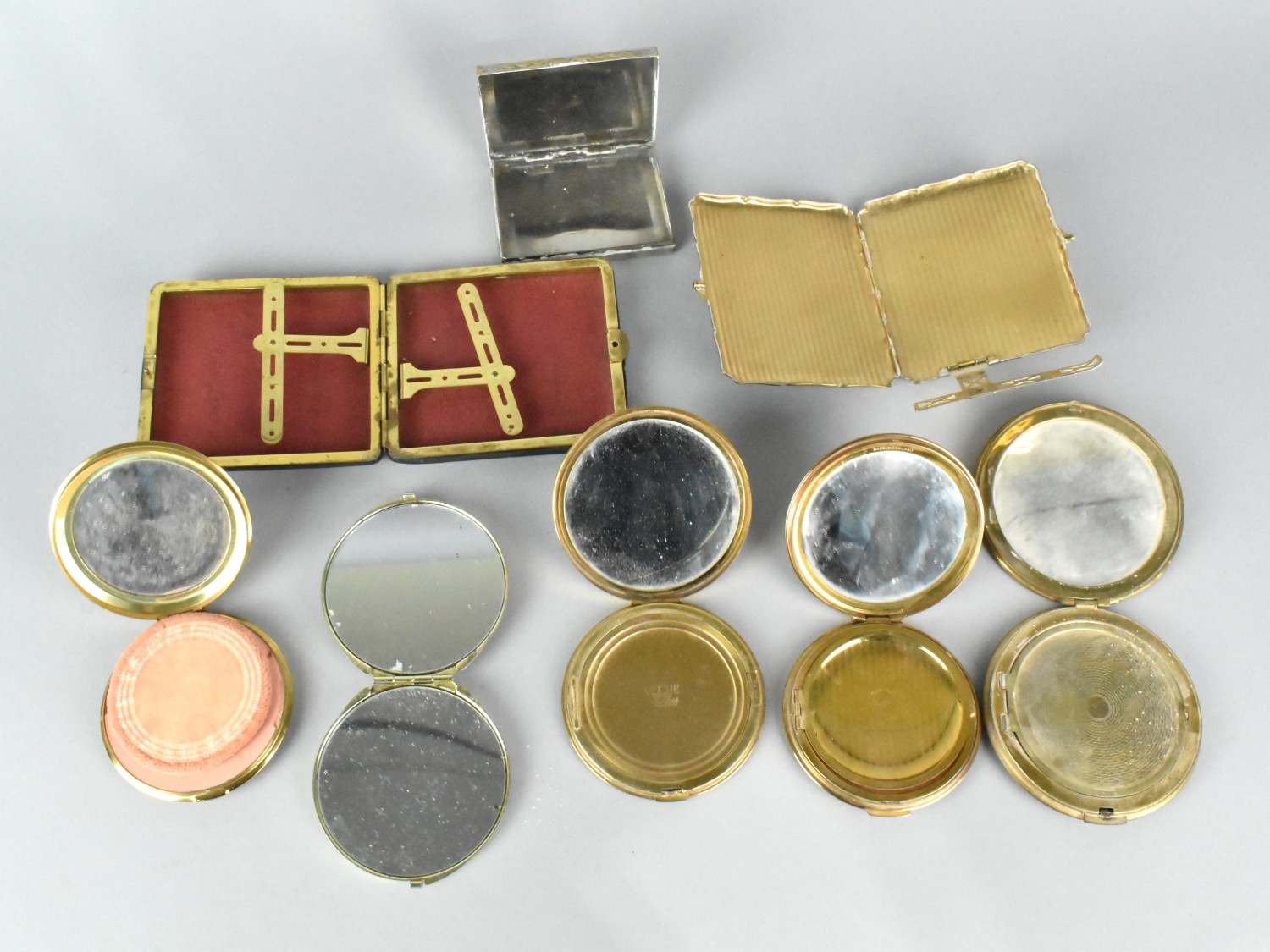 A Collection of Vintage Ladies Powder Compacts, Cigarette Cases Etc