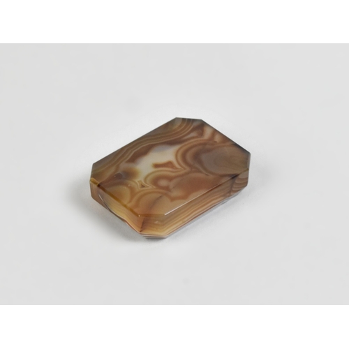 17 - A Small Vide Poche in Polished Banded Agate, 65x4.5cms