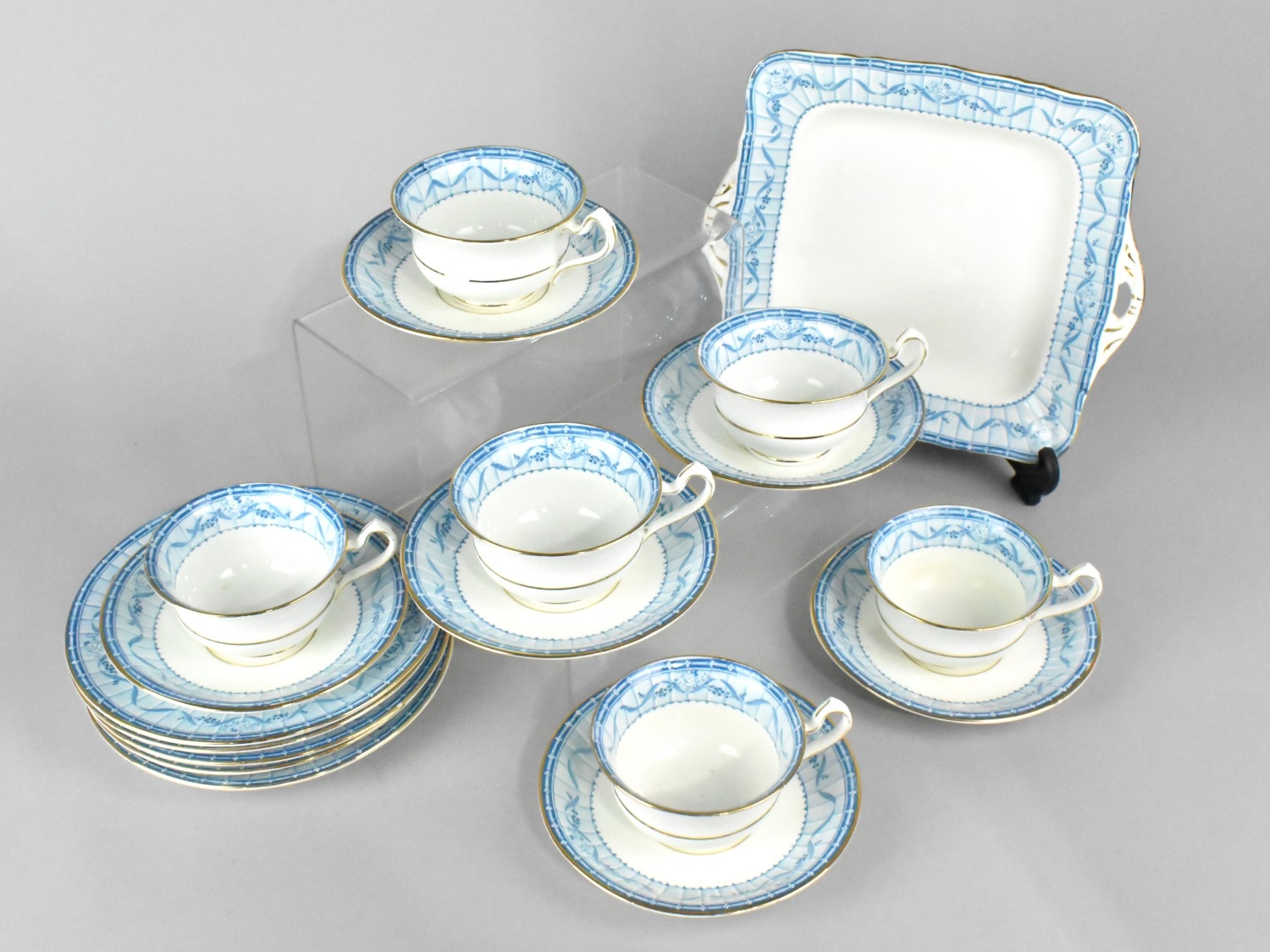 An Early 20th Century Fenton Blue Floral Trim Pattern Tea Set to ...