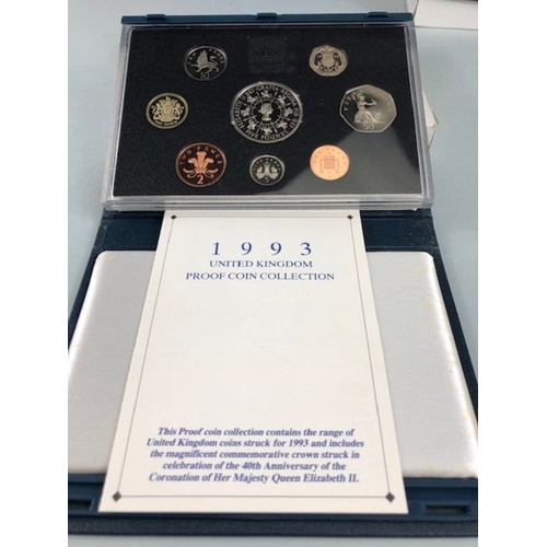 106 - Commemorative /proof coins, collection of cased British proof coin sets to include Royal mint 1990, ... 