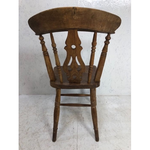 130 - Antique chair, a single Elm farmhouse lyre back kitchen chair on spinal legs