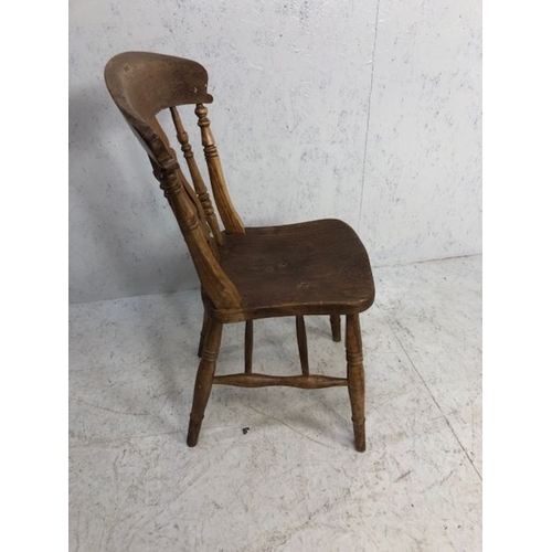 130 - Antique chair, a single Elm farmhouse lyre back kitchen chair on spinal legs