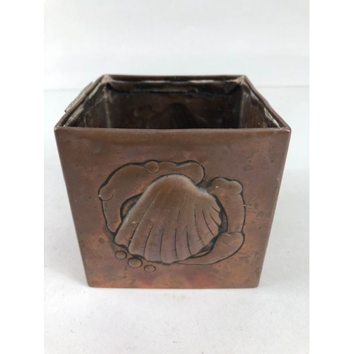 163 - Brass and copper , a collection of items to include an arts and crafts copper NEWLYN box, sculpted s... 