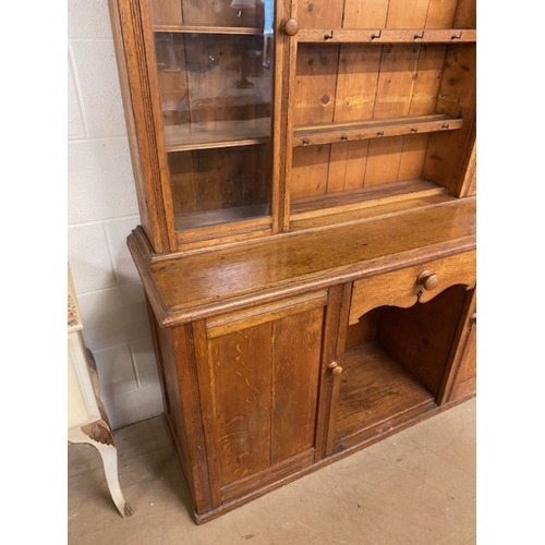 173 - Antique Furniture, 19th century dresser in Blonde oak , the top with 4 plate shelves and 2 glazed si... 