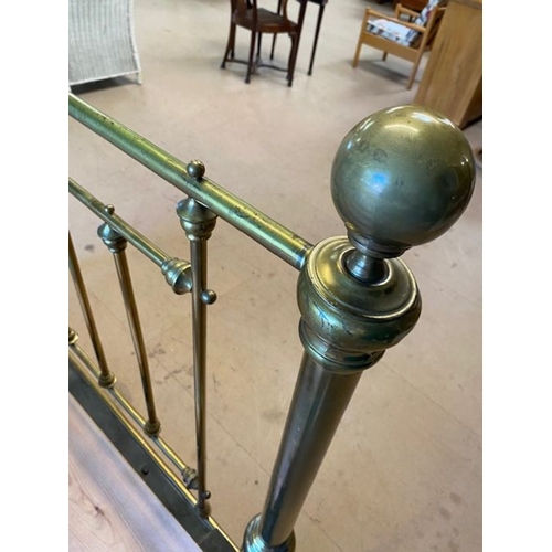 178 - Antique bedstead, double bed frame with brass head / foot boards of standard spindle an knob design,... 