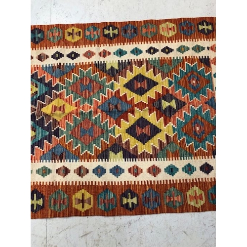 189 - Oriental Rug, Wool hand knotted Chobi Kilim rug with geometric design 152 x x100cm