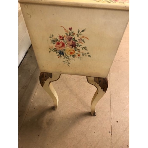 226 - Furniture, vintage Hand painted dressing table on cabriolet legs with mirror, in the French style, o... 