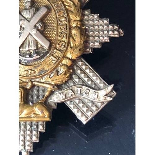 24 - Military Interest: The Royal Highlanders Black Watch Plaid Brooch with makers plaque to reverse ANDE... 