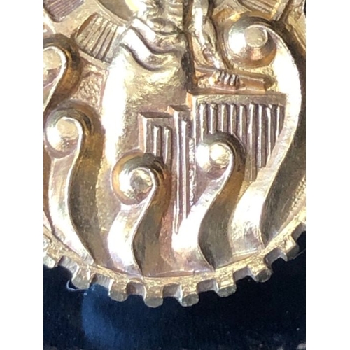 26 - 9ct Gold Rotary Industry Pin hallmarked to back and with 9ct screw butterfly. Raised decoration depi... 