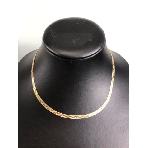 27 - 9ct Gold flat link necklace marked ITALY approx 40cm in length and 5.3g