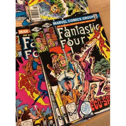 304 - Marvel Comics, a collection of Marvel Comics featuring The Fantastic Four from the1970s and 80s  num... 