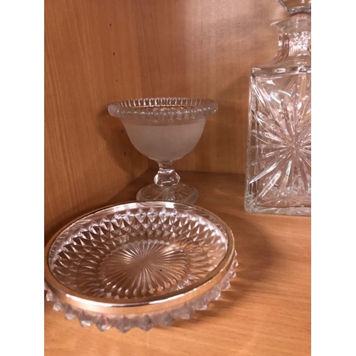 312 - Glass Ware, a quantity of antique and vintage glass wares, to include decanters, dressing table set,... 