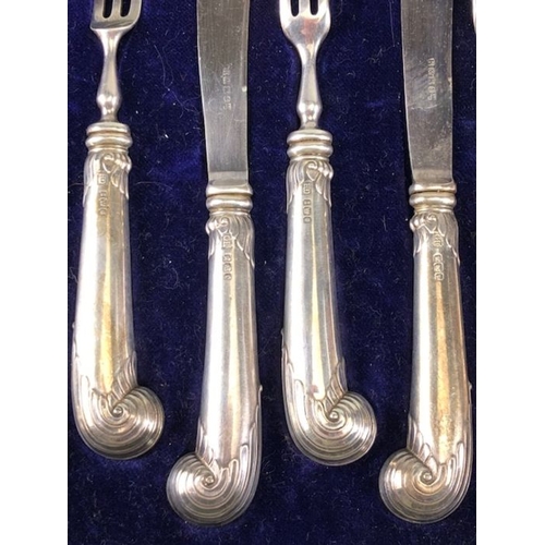 32 - Fully hallmarked twelve piece Silver handled (EPNS blades) fruit knife and forks by makers Harrison ... 