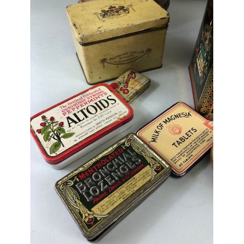 338 - Collectors items a miscellaneous selection of items to include vintage sewing items , vintage tins, ... 