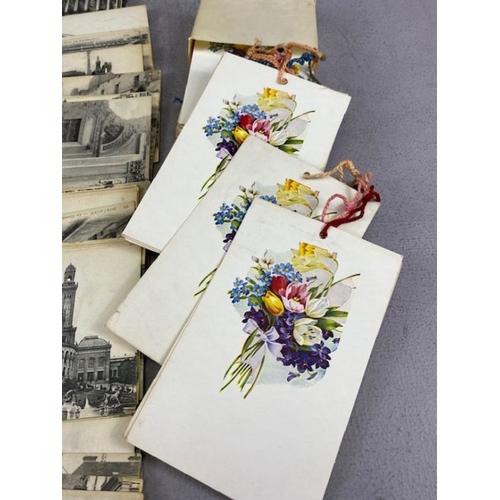 342 - Post cards, a quantity of early 20th century European post cards latter holiday postcards and a bund... 