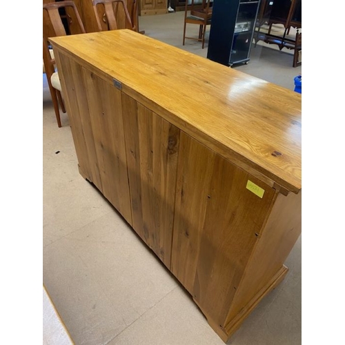 352 - Contemporary polished oak sideboard by 'Shire Oak', with five drawers and two cupboards, approx 137c... 