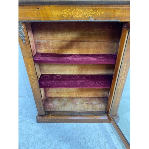 372 - Edwardian inlaid two shelf bookcase or display case, large glass fronted door, original key, approx ... 